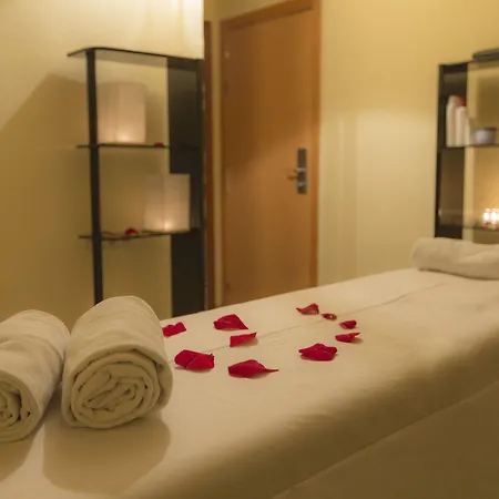 Tres Anclas Hotel 3*