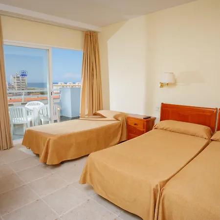 Tres Anclas Hotel 3*