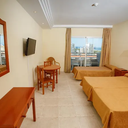 Tres Anclas Hotel 3*