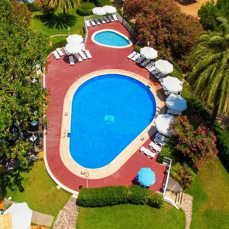 Tres Anclas Hotel 3*