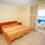 Tres Anclas Hotell 3*