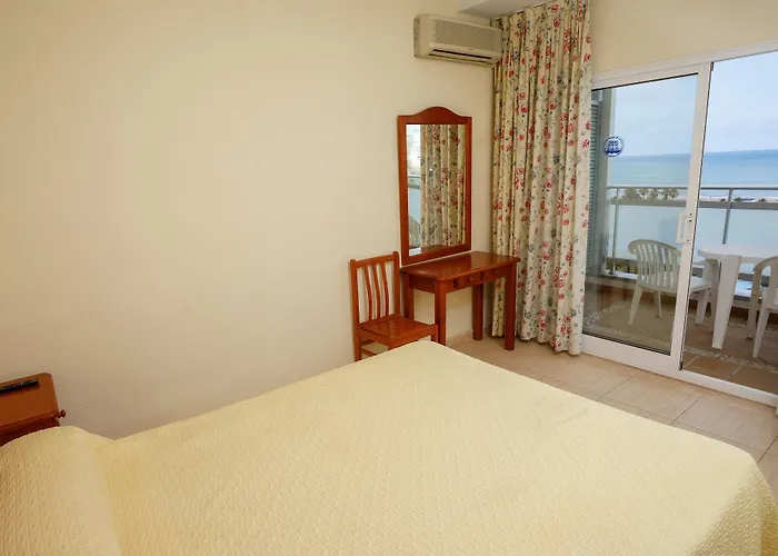 Hotel Tres Anclas
